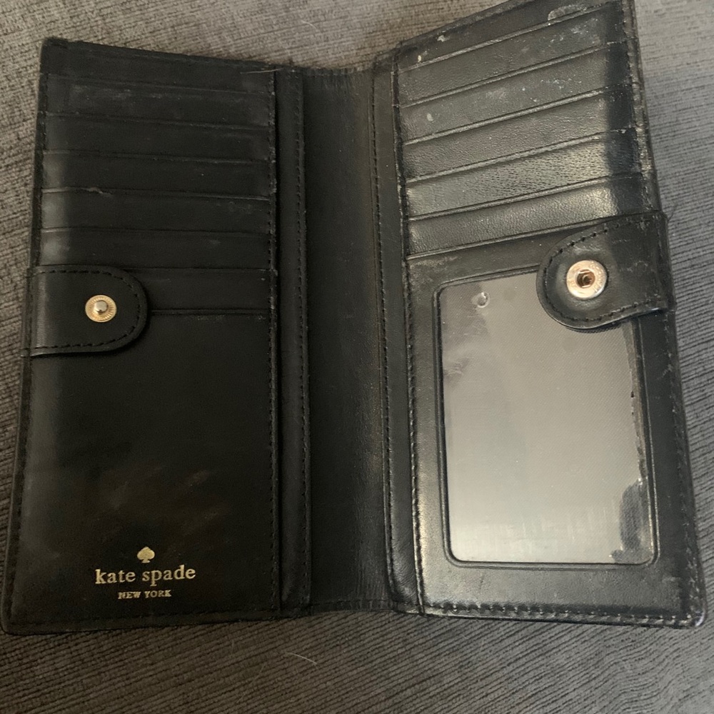 Authentic Kate Spade Wallet - Picture 2 of 2